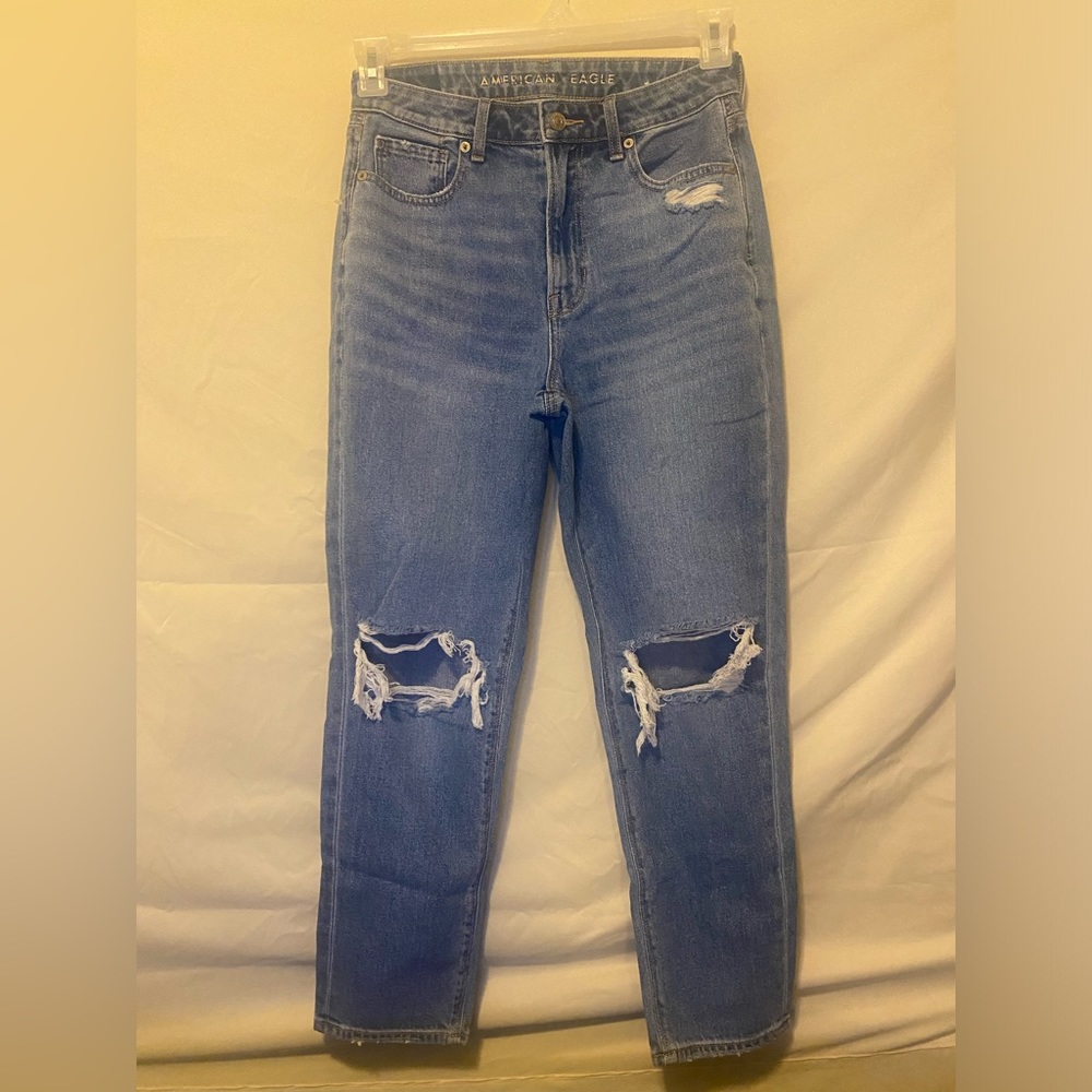 American Eagle mom jeans